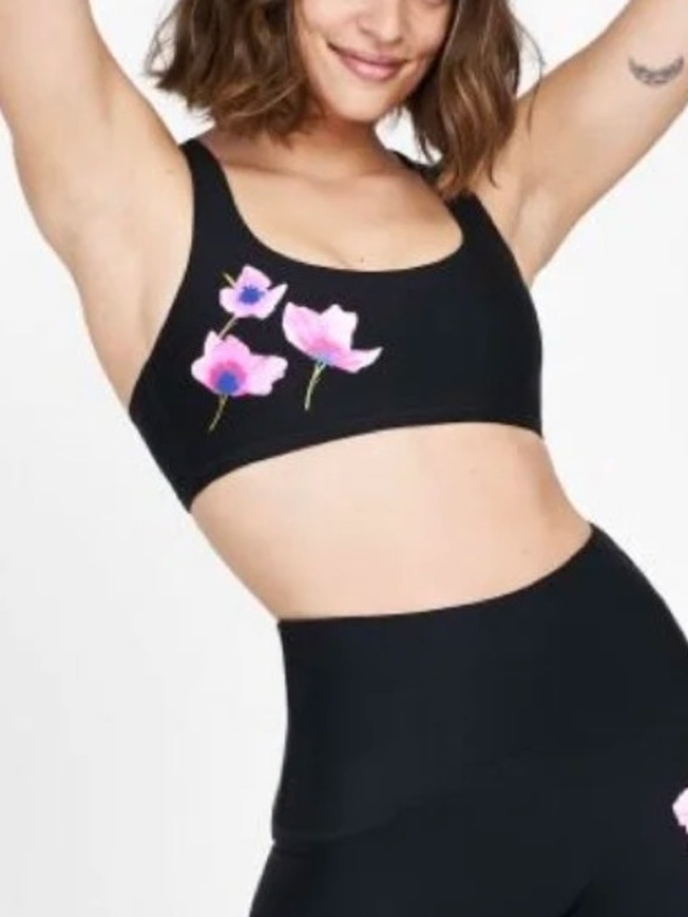 NWT Spanx Black Blooming Low Impact Printed Sports Bra Cross Back Flower Pattern